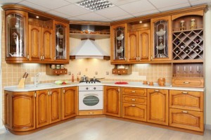 Кухни из натурального дерева по размерам заказчика