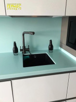 Кухонный фартук из искусственного камня Corian