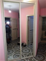 Двери купе в алюминиевом профиле с покрытием "под дерево"