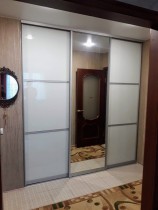 Двери купе с наполнением Зеркало и Лакобель с делителями № 4351